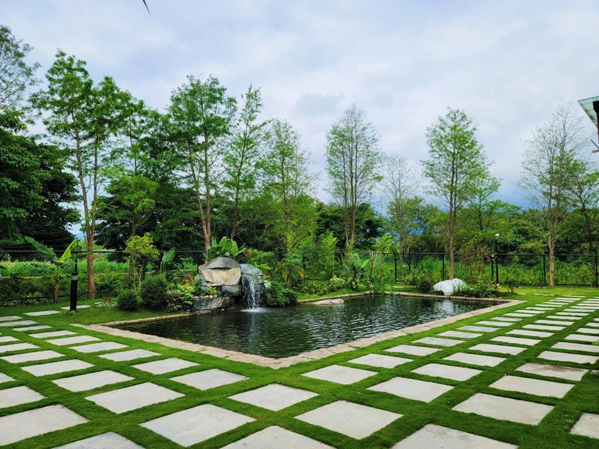 山花映水紅莊園民宿 Leilighet Yuemei Eksteriør bilde